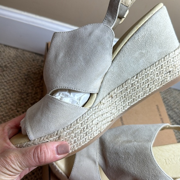 NWOT - CORDANI, Elenor - Beige Suede Sling Back Espadrille - Size 41 (9.5/10 US) - Picture 14 of 16